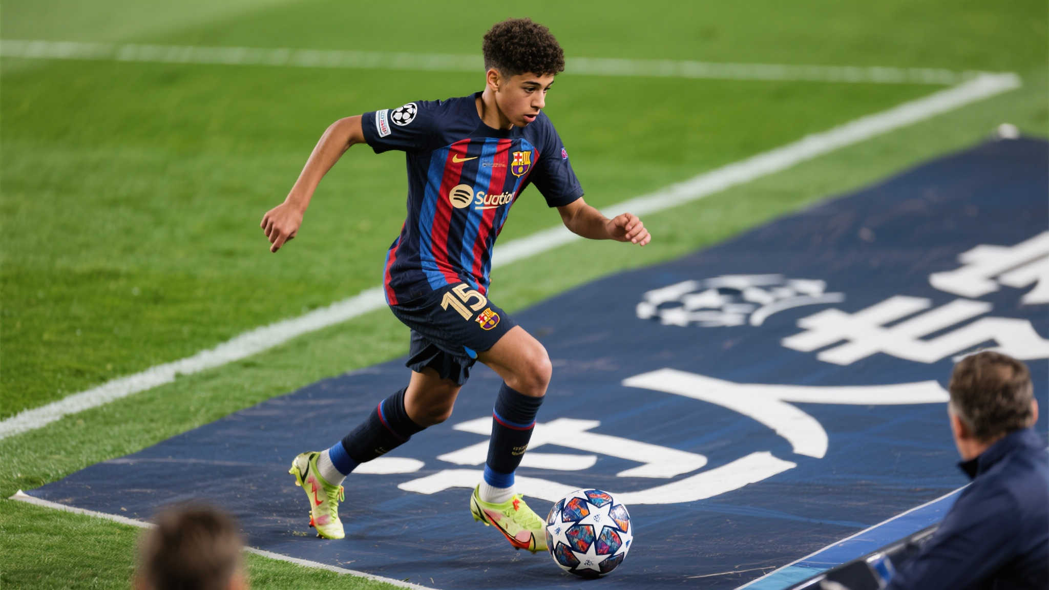 欧冠数据之巅:姆巴佩称射正王,亚马尔封过人王 欧冠数据之巅:姆巴佩称射正王,亚马尔封过人王